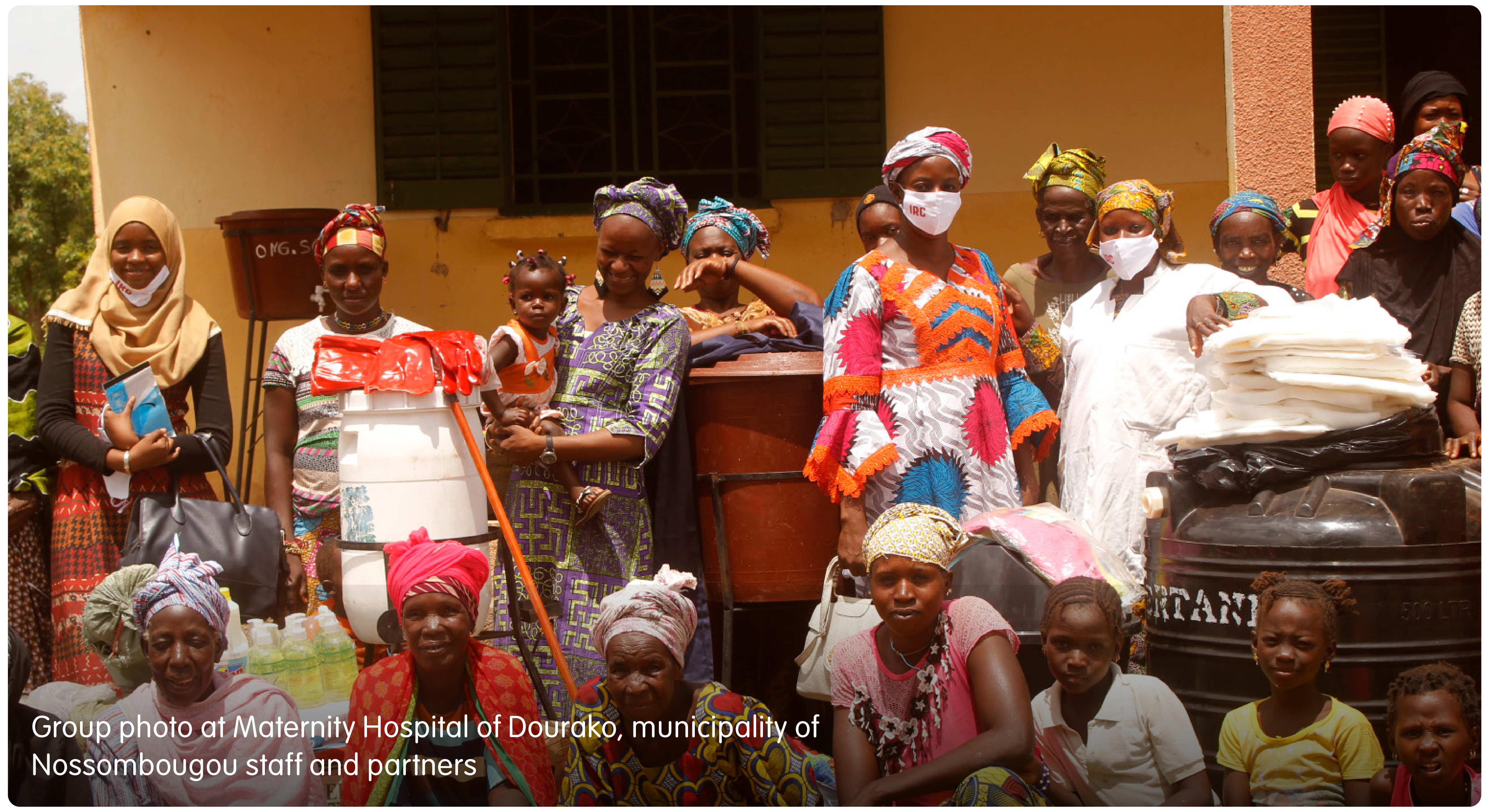 Group photo at Maternity Hospital of Dourako, municipality of Nossombougou staff and partners