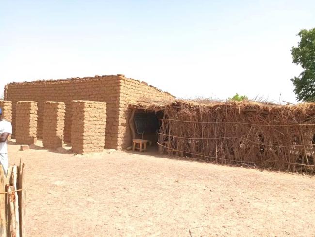 Ouvrages d’assainissement à l’école de Kénékolo, commune de Ouolodo (M. Kane, IRC Mali)