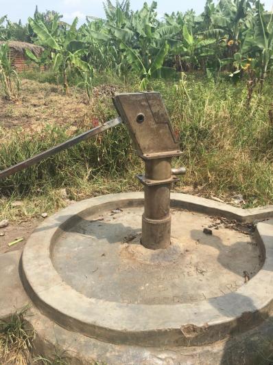 Broken hand pump at Kanyamyegodi (photo Caleb Cord) 
