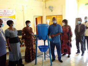Handwashing device handed over in Banfora, Burkina Faso
